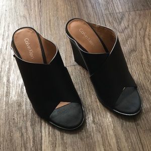 VGUC Calvin Klein Chunky Heels